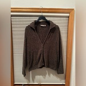 Woman’s medium full zip sweater